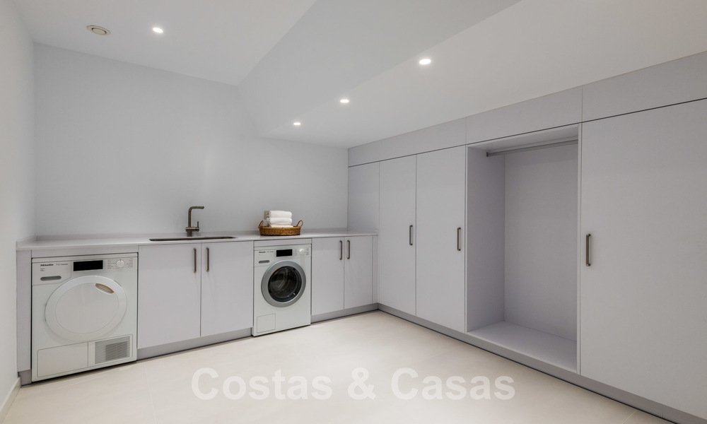 Villa contemporaine de luxe très élégante à vendre au cœur de la Golf Valley, prête à s'installer - Nueva Andalucia, Marbella 21863