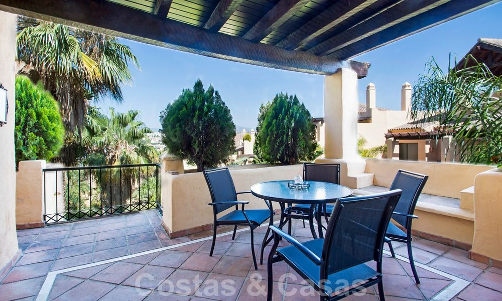 Elégant penthouse de luxe avec grande terrasse à vendre sur le New Golden Mile, entre Marbella et Estepona 21897