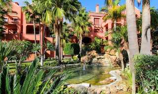 Investissement attrayant ou appartement de vacances à vendre dans une station balnéaire, à distance de marche de la plage et de Puerto Banus 21928 
