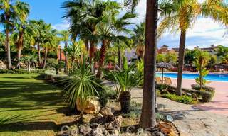 Investissement attrayant ou appartement de vacances à vendre dans une station balnéaire, à distance de marche de la plage et de Puerto Banus 21930 