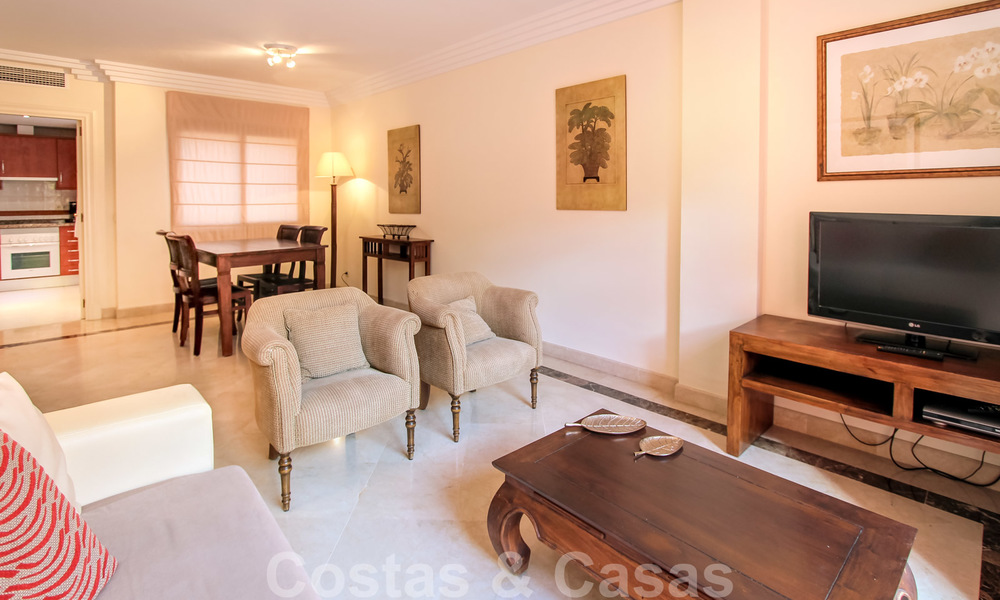 Investissement idéal ou appartement de vacances à vendre dans une station balnéaire populaire, à proximité de la plage et de Puerto Banus 21936