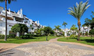 Appartement lumineux récemment rénové à vendre dans un magnifique complexe en bord de mer, à quelques pas de la plage, des commodités et de San Pedro, Marbella 21940 