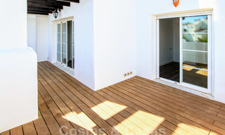 Appartement lumineux récemment rénové à vendre dans un magnifique complexe en bord de mer, à quelques pas de la plage, des commodités et de San Pedro, Marbella 21951 