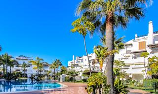 Appartement lumineux récemment rénové à vendre dans un magnifique complexe en bord de mer, à quelques pas de la plage, des commodités et de San Pedro, Marbella 21972 