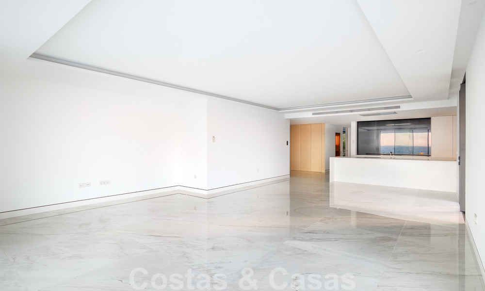 Appartement de luxe en bord de mer, situé dans un complexe exclusif sur le New Golden Mile, à Estepona Est 22008