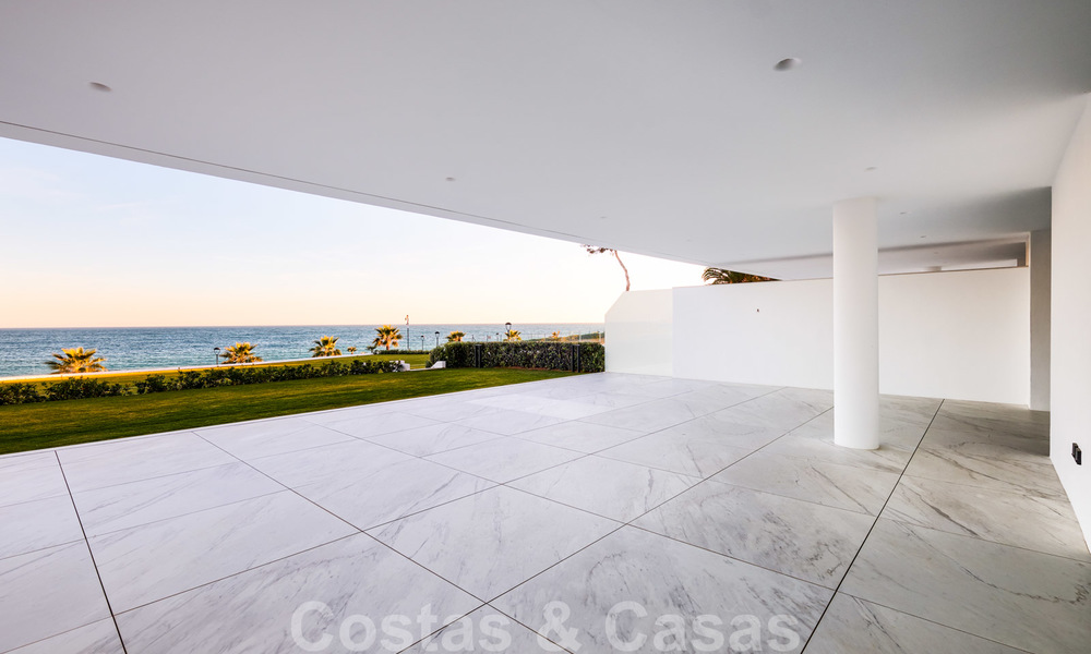 Appartement de luxe en bord de mer, situé dans un complexe exclusif sur le New Golden Mile, à Estepona Est 22009