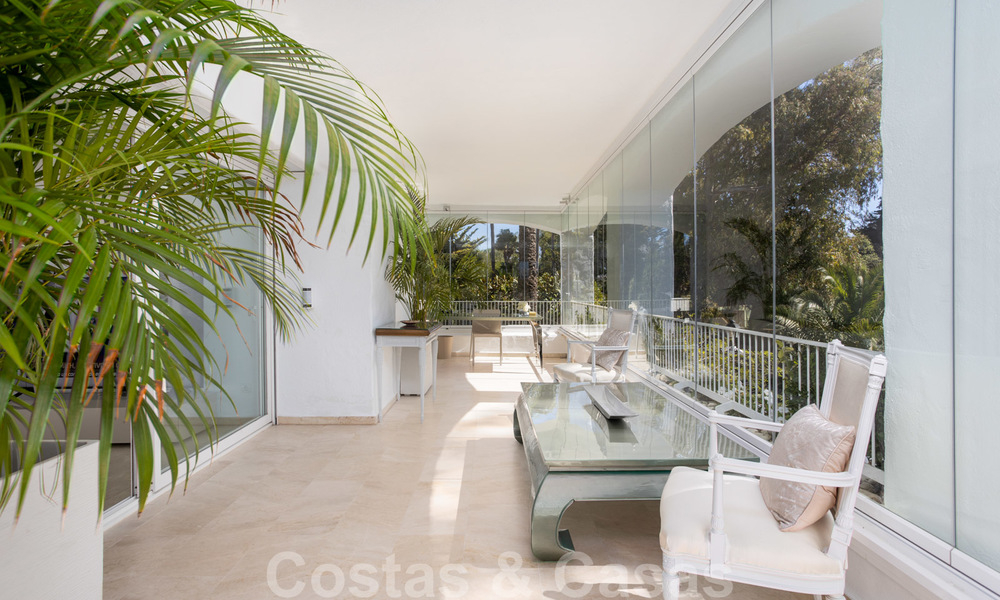 Superbe penthouse de luxe à vendre, avec une vue spectaculaire sur la mer et à proximité de la plage, à l'est de Marbella 22242