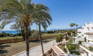 Superbe penthouse de luxe à vendre, avec une vue spectaculaire sur la mer et à proximité de la plage, à l'est de Marbella 22261 