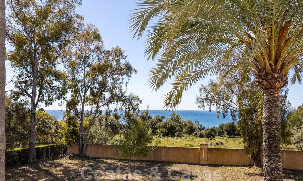 Superbe penthouse de luxe à vendre, avec une vue spectaculaire sur la mer et à proximité de la plage, à l'est de Marbella 22263
