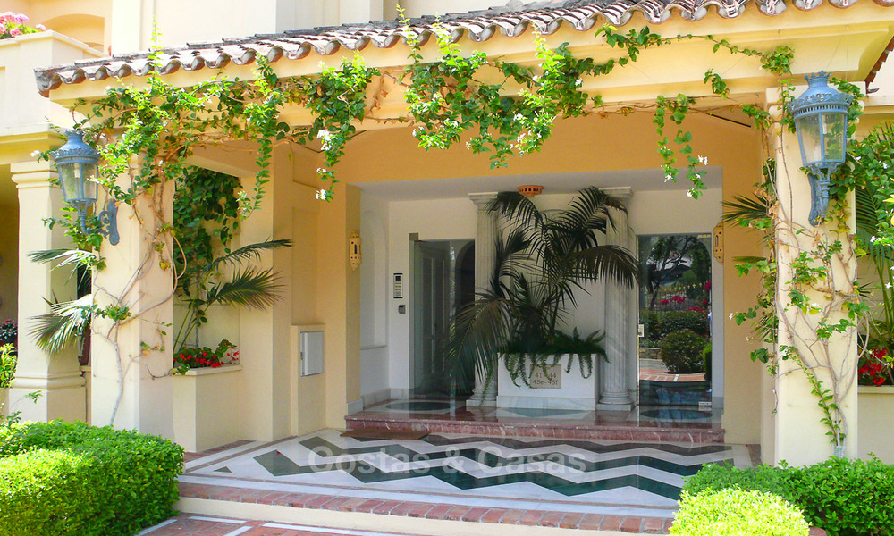 Las Alamandas: Appartements et penthouses de luxe à vendre dans un complexe de golf exclusif à Nueva-Andalucia, Marbella 22808