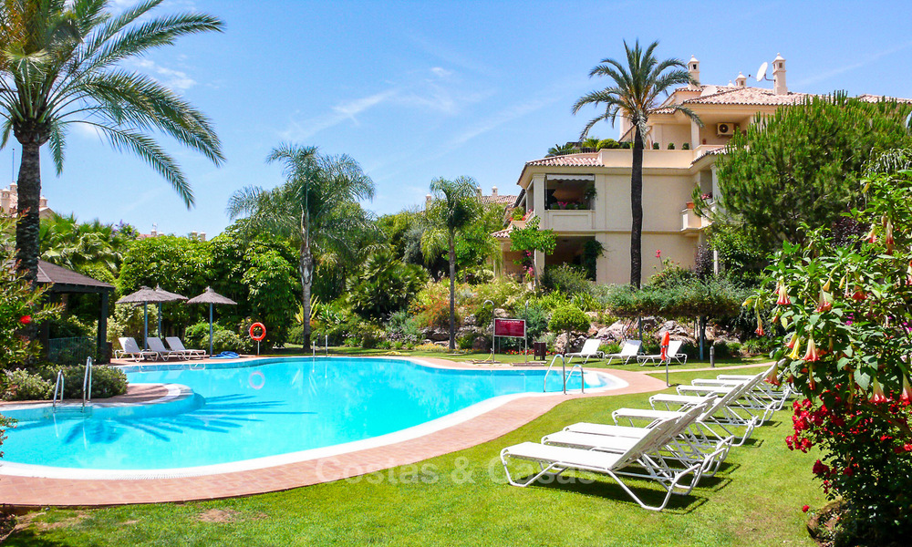 Las Alamandas: Appartements et penthouses de luxe à vendre dans un complexe de golf exclusif à Nueva-Andalucia, Marbella 22809