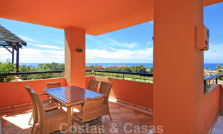 Gran Bahia: Appartements de luxe à vendre près de la plage dans un complexe prestigieux, juste à l'est de la ville de Marbella 23010 