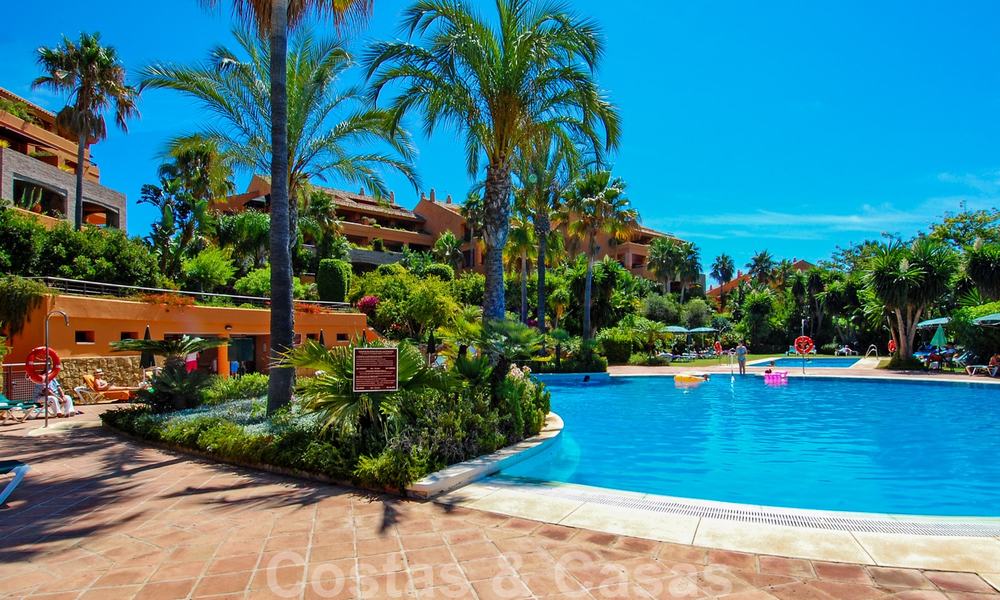 Gran Bahia: Appartements de luxe à vendre près de la plage dans un complexe prestigieux, juste à l'est de la ville de Marbella 23029