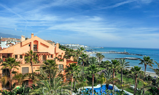 Appartements exclusif avec vues sur mer à vendre à Puerto Banús, Marbella 23053 
