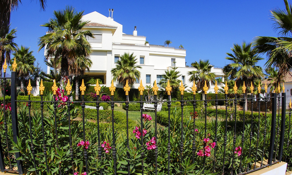 Oasis de Banus: Appartements de luxe en bord de mer à vendre sur le Golden Mile, Marbella, à proximité de Puerto Banus 23068