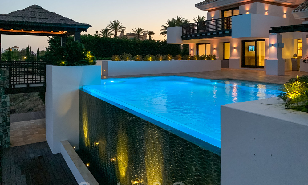 Magnifique villa avec vue panoramique sur la mer à vendre dans un prestigieux complexe de golf sur le New Golden Mile, entre Marbella et Estepona 23345