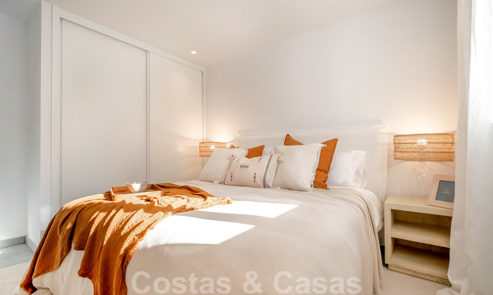 Villa jumelée de style Ibiza, magnifiquement rénovée, à vendre, à quelques pas de la plage et du centre de San Pedro - Marbella 23352