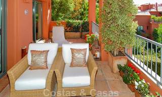 Appartements de luxe à vendre à Royal Flamingos avec vue imprenable sur le golf et la mer à Marbella - Benahavis 23574 