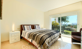 Appartement d'angle contemporain à vendre dans un développement résidentiel exclusif avec lagune privée, Casares, Costa del Sol 23601 