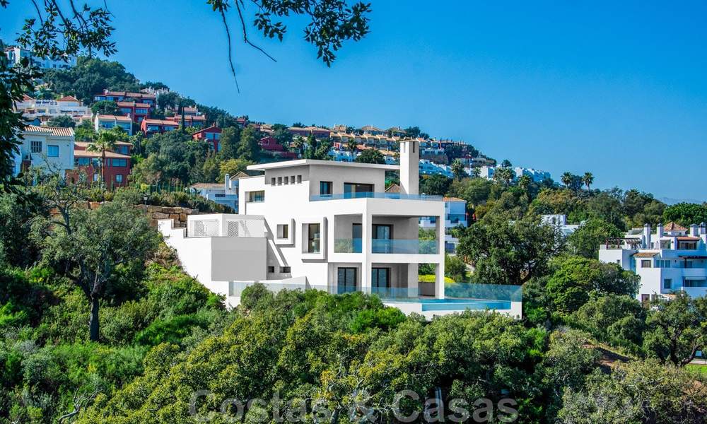 Villa moderne de luxe à vendre avec vue panoramique sur la montagne et la mer dans les collines tranquilles de l'est de Marbella 23640