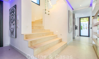 Nouvelle villa moderne de luxe, prêt à emménager, situé dans un quartier résidentiel sécurisé, à Nueva Andalucia, Marbella 23652 