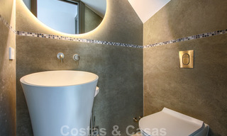 Nouvelle villa moderne de luxe, prêt à emménager, situé dans un quartier résidentiel sécurisé, à Nueva Andalucia, Marbella 23656 