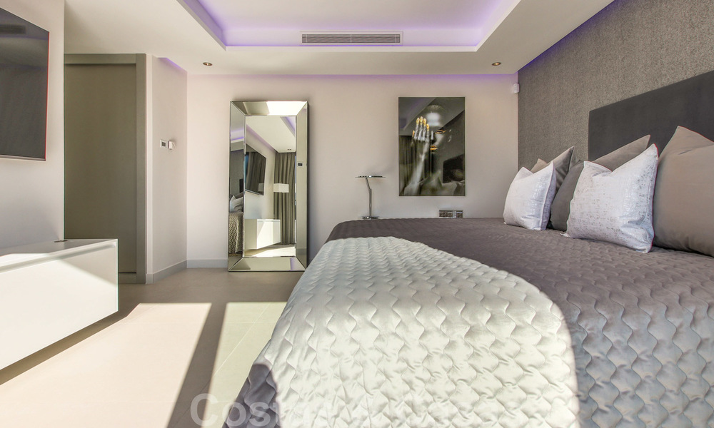 Nouvelle villa moderne de luxe, prêt à emménager, situé dans un quartier résidentiel sécurisé, à Nueva Andalucia, Marbella 23663