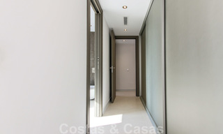 Nouvelle villa moderne de luxe, prêt à emménager, situé dans un quartier résidentiel sécurisé, à Nueva Andalucia, Marbella 23667 