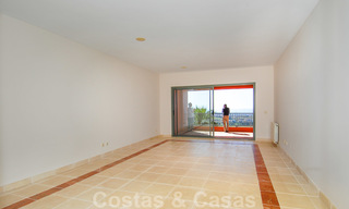 Appartements de luxe à vendre avec vue imprenable sur le golf et la mer à Marbella - Benahavis 23709 
