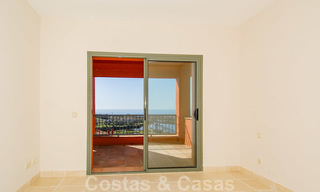 Appartements de luxe à vendre avec vue imprenable sur le golf et la mer à Marbella - Benahavis 23710 