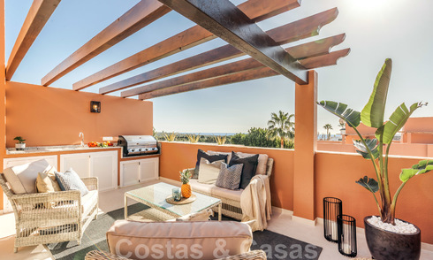 Maison de ville magnifiquement rénovée en vente à Aloha, Nueva Andalucia, Marbella 23792