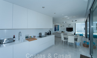 Cataleya à Estepona : des appartements de design moderne à vendre, sur le terrain de golf d'Atalaya entre Marbella et Estepona 36842 