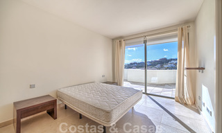 Appartements modernes de luxe en première ligne de golf avec vue imprenable sur le golf et la mer à vendre à Marbella - Benahavis 24069 
