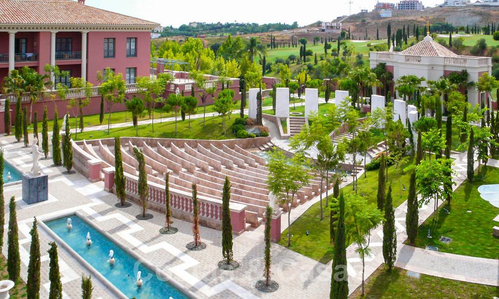 Appartements modernes de luxe en première ligne de golf avec vue imprenable sur le golf et la mer à vendre à Marbella - Benahavis 24085
