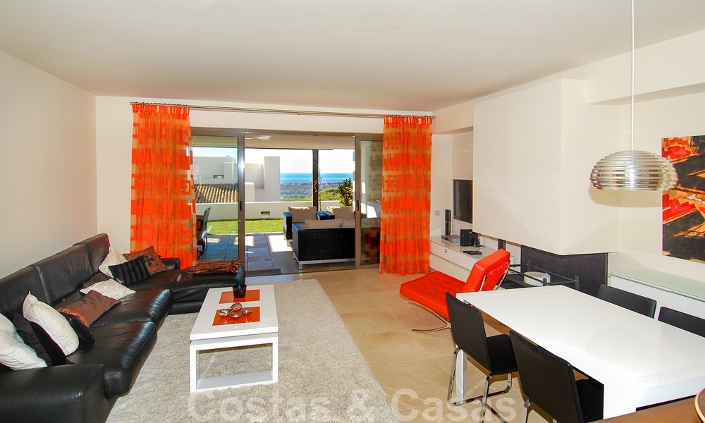 Appartements de luxe modernes et spacieux avec vue sur le golf et la mer à vendre à Marbella - Benahavis 24556