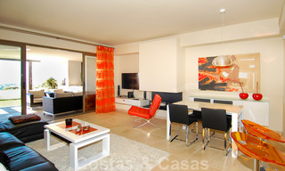 Appartements de luxe modernes et spacieux avec vue sur le golf et la mer à vendre à Marbella - Benahavis 24557 