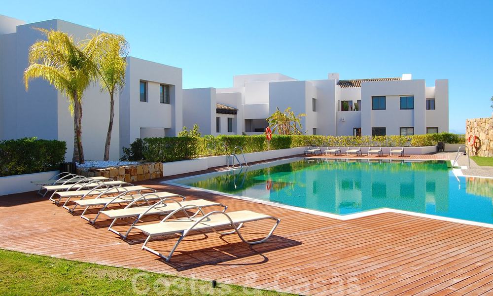 Appartements de luxe modernes et spacieux avec vue sur le golf et la mer à vendre à Marbella - Benahavis 24576