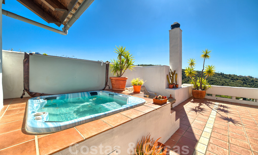 Superbe appartement de type penthouse dans un complexe de golf exclusif en première ligne, avec vue panoramique à La Quinta, Benahavis - Marbella 24438