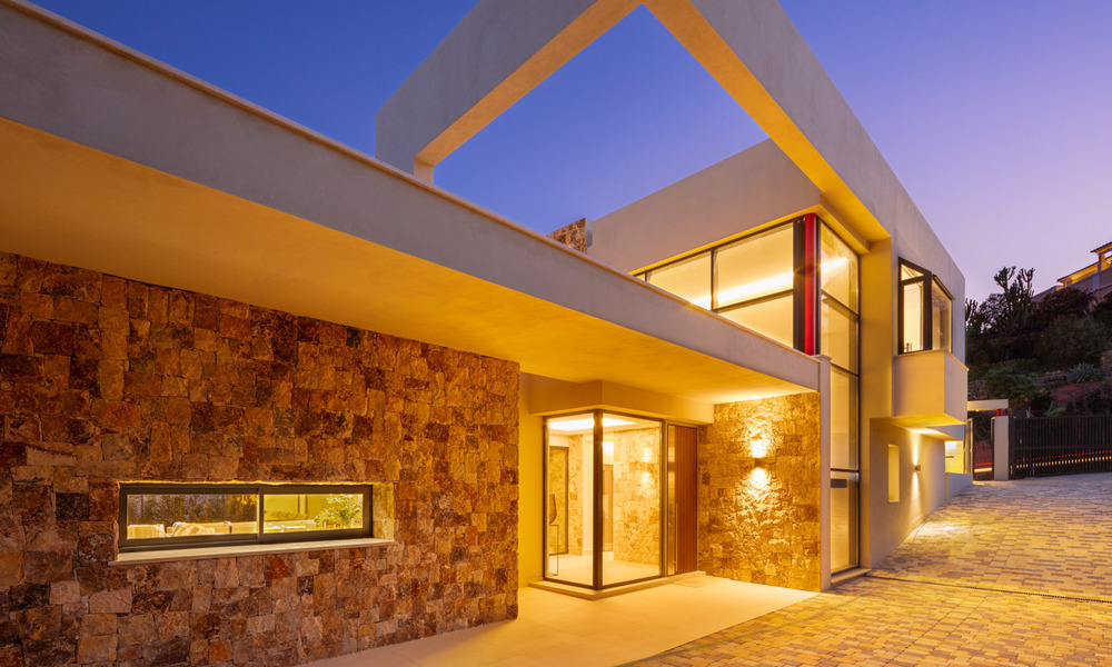 Vente de villas contemporaines modernes de construction récente à Nueva Andalucia, Marbella 24456