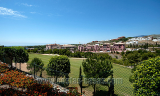 TEE 5 : Appartements modernes de luxe en première ligne de golf avec vue imprenable sur le golf et la mer à vendre à Marbella - Benahavis 24533 