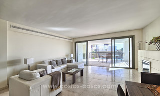 TEE 5 : Appartements modernes de luxe en première ligne de golf avec vue imprenable sur le golf et la mer à vendre à Marbella - Benahavis 24543 