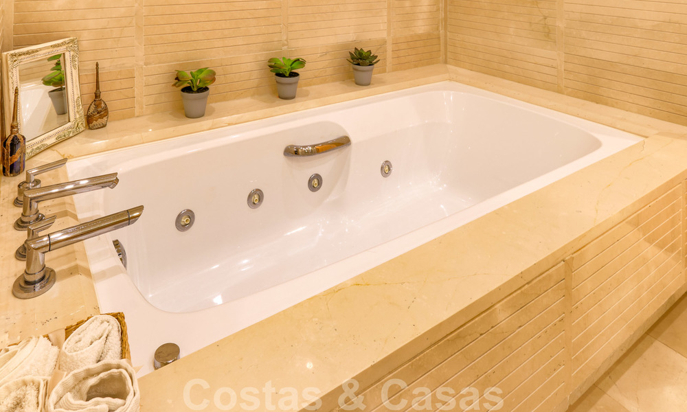 Appartement de luxe à vendre dans un complexe prestigieux sur le Golden Mile à Marbella 24820