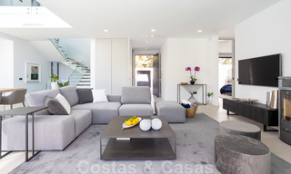 VENDU. Belle villa moderne près de la plage, prêt à emménager, Marbella Est. Prix réduit. 24790 