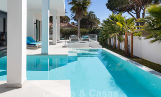 VENDU. Belle villa moderne près de la plage, prêt à emménager, Marbella Est. Prix réduit. 24801 