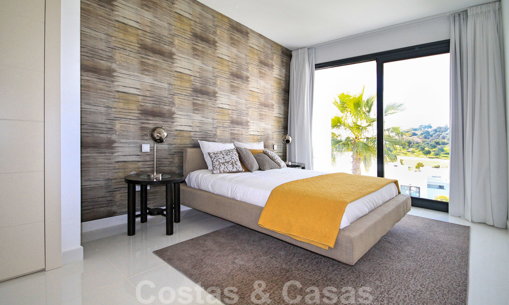 Appartement moderne à vendre avec vue sur le terrain de golf à Benahavis - Marbella 24889