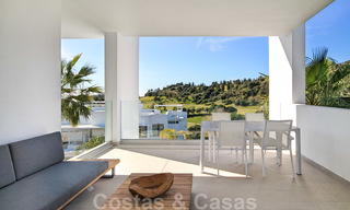 Appartement moderne à vendre avec vue sur le terrain de golf à Benahavis - Marbella 24890 