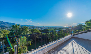 Grande villa de luxe à vendre avec vue panoramique sur la vallée du golf, les montagnes et la mer Méditerranée en Nueva Andalucia, Marbella 24999 