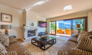 Grande villa de luxe à vendre avec vue panoramique sur la vallée du golf, les montagnes et la mer Méditerranée en Nueva Andalucia, Marbella 25018 