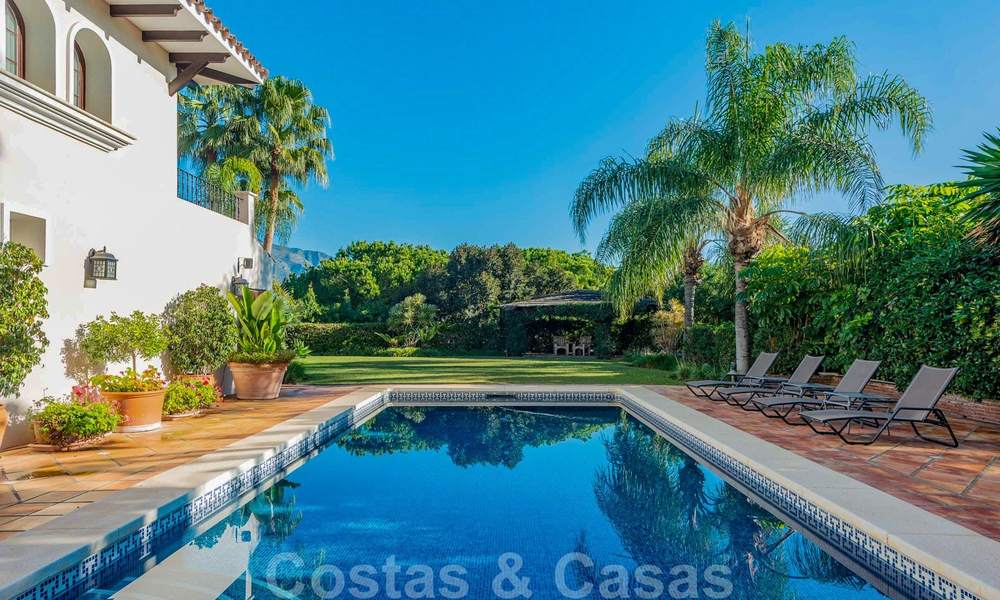 Grande villa de luxe à vendre avec vue panoramique sur la vallée du golf, les montagnes et la mer Méditerranée en Nueva Andalucia, Marbella 25029
