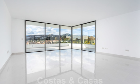 Appartement de design moderne à vendre avec une terrasse spacieuse, à côté du terrain de golf de Marbella - Estepona 25379
